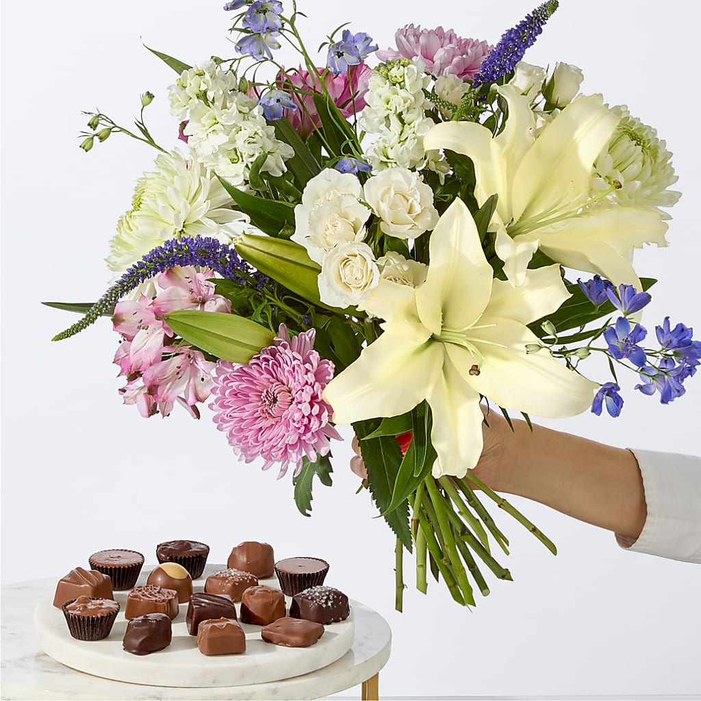 Winter Celebration Bouquet – Marcela Floral Design, Sunrise FL