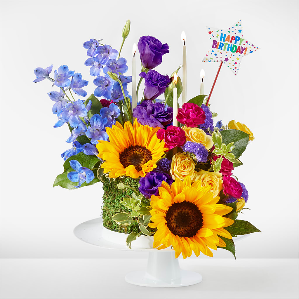 Star of the Day Floral Cake – Marcela Floral Design, Sunrise FL